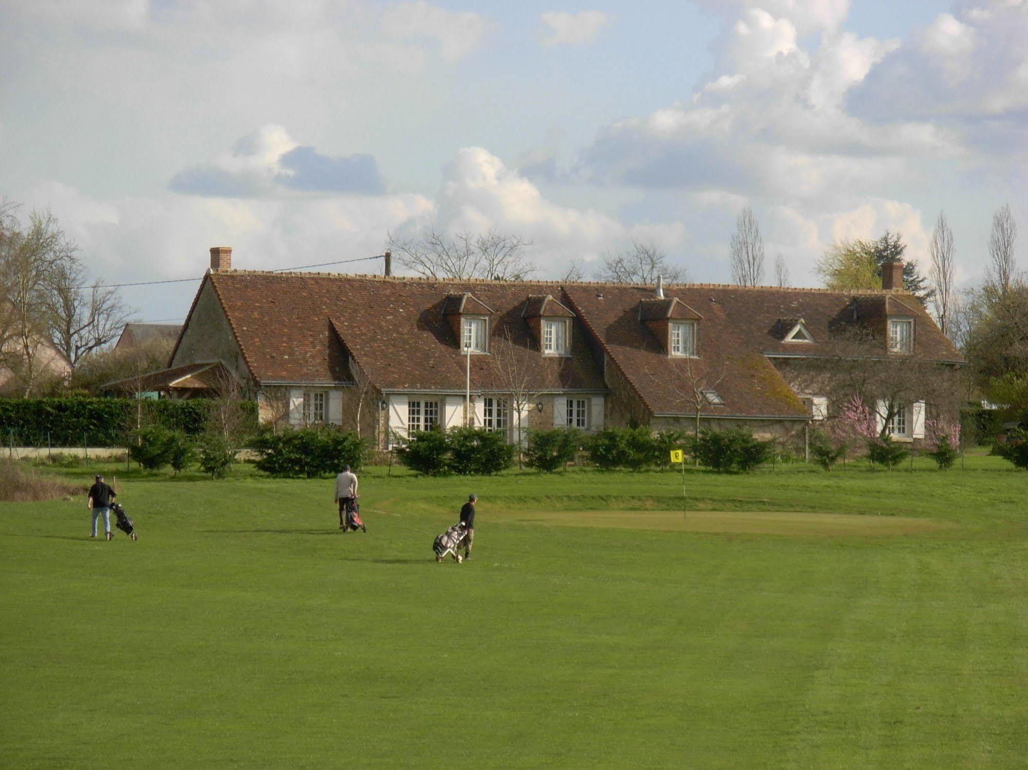 Le Clos Du Golf Dame-Marie-les-Bois Екстериор снимка